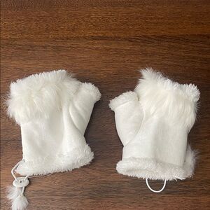 Cozy White Kids Mittens